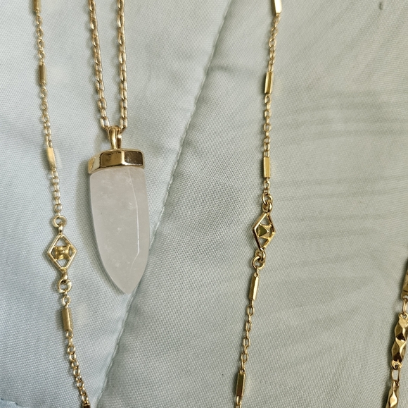 Stella and Dot Aria Pendant necklace - white crystal muli chain - Picture 3 of 7